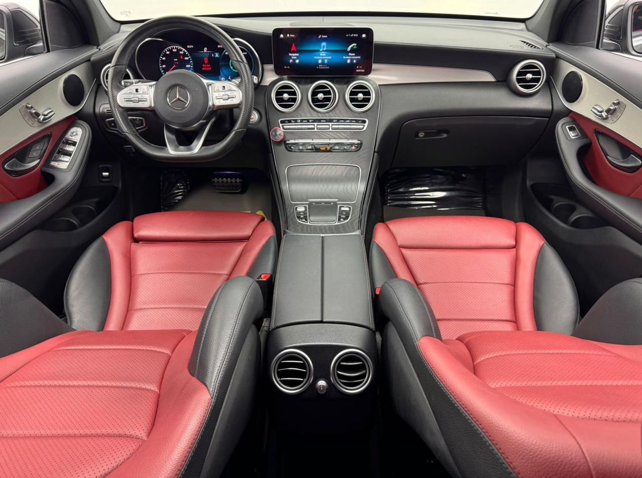 Mercedes-Benz GLC 200 2020 Mercedes-Benz GLC 200 AMG 4Matic, Full Service History, 1 Year Warranty, GCC