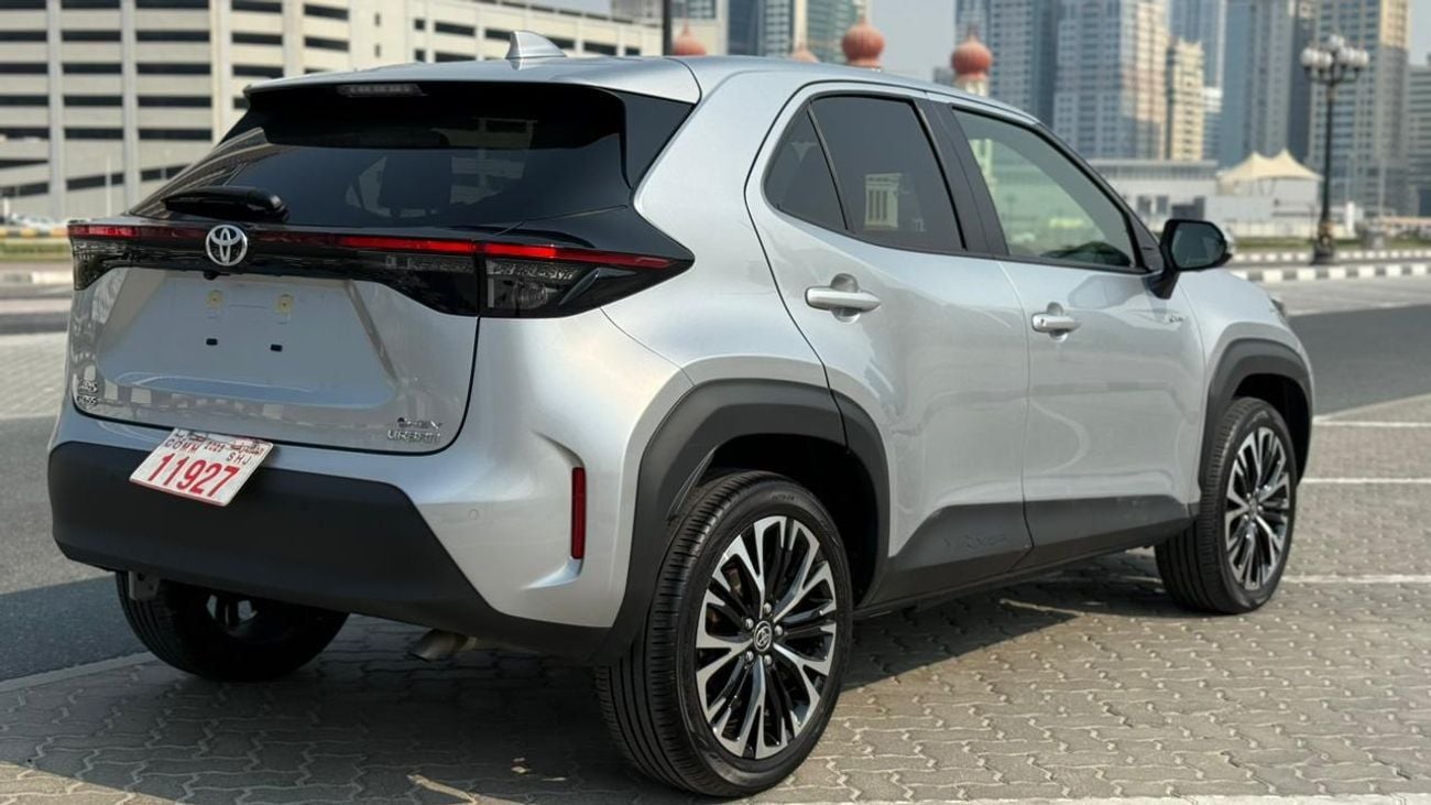 Toyota Yaris Cross YARIS CROSS 1.5 LITER ,PETROL RIGHT HAND ,FOR EXPORT ONLY