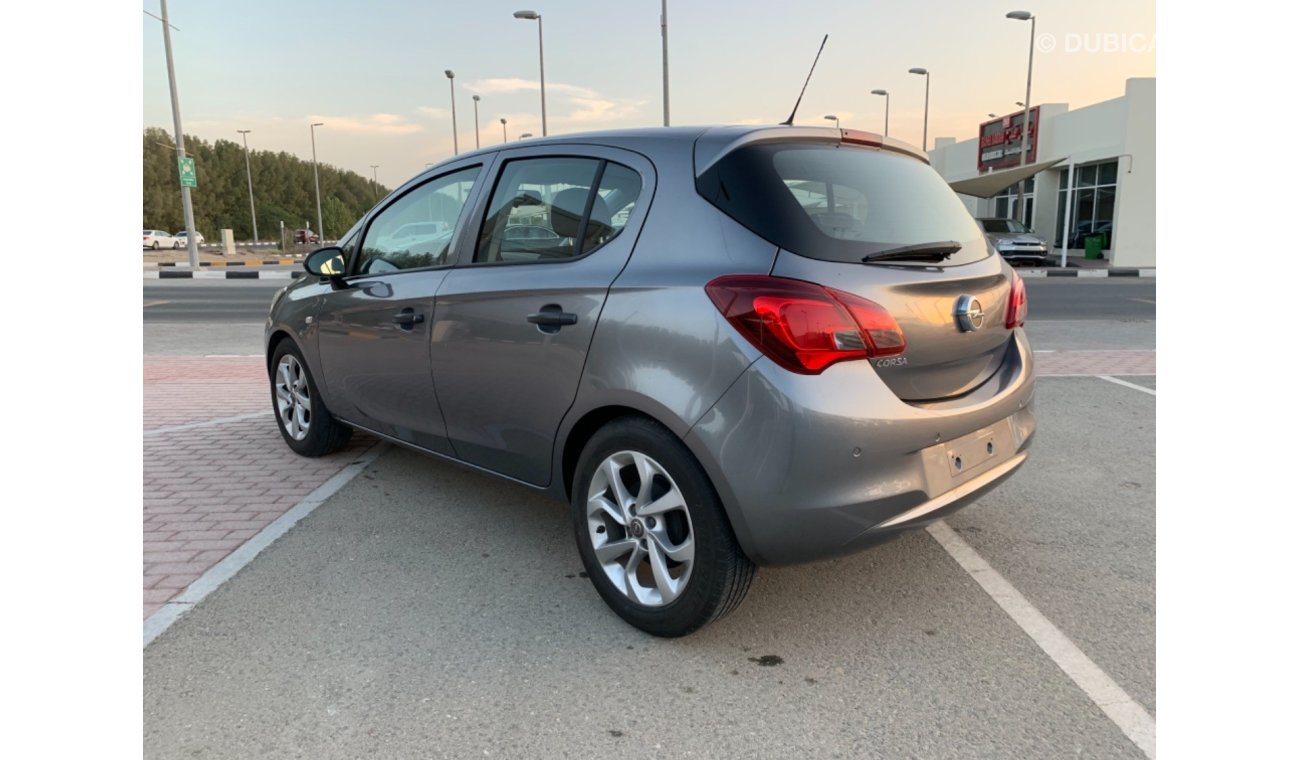 Opel Corsa Opel corsa  model 2017 GCC      very celen car p rice 18,500 km83,882 m00971545994592