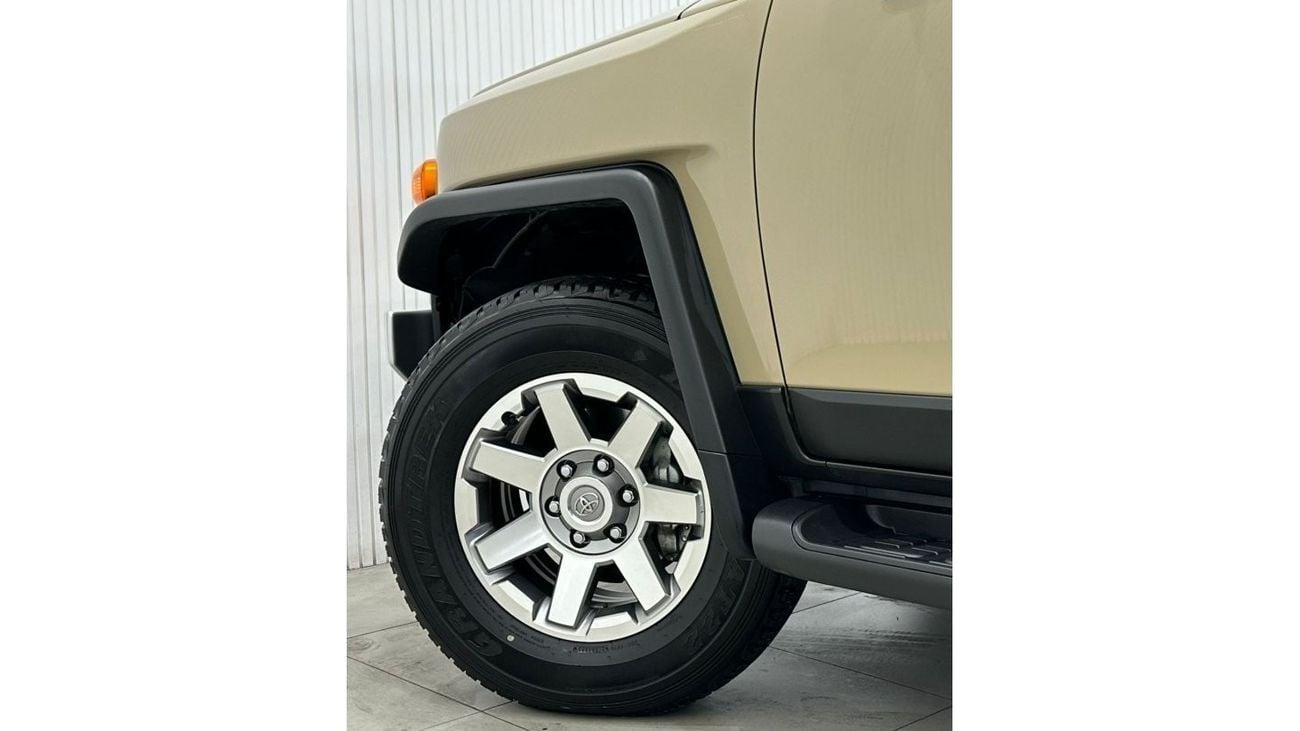 تويوتا إف جي كروزر 2023 Toyota FJ Cruiser GXR, Feb 2026 Toyota Warranty, Feb 2027 Toyota Service Pack, Low Kms, GCC