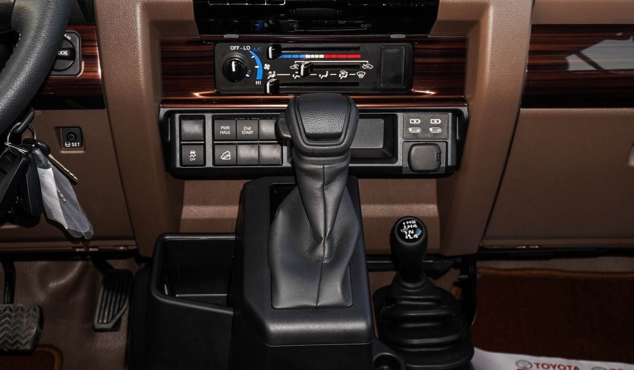 Toyota Land Cruiser Pick Up 4.0L V6 Double cabin A/T