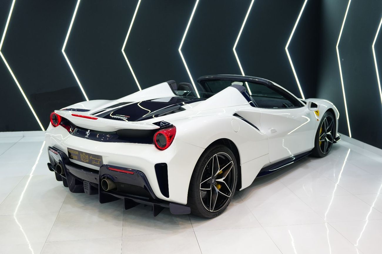 فيراري 488 بيستا سبايدر Atelier Ferrari, Apple CarPlay, JBL Audio, Special Exterior Carbon Pack, Al Tayer Warranty + Service