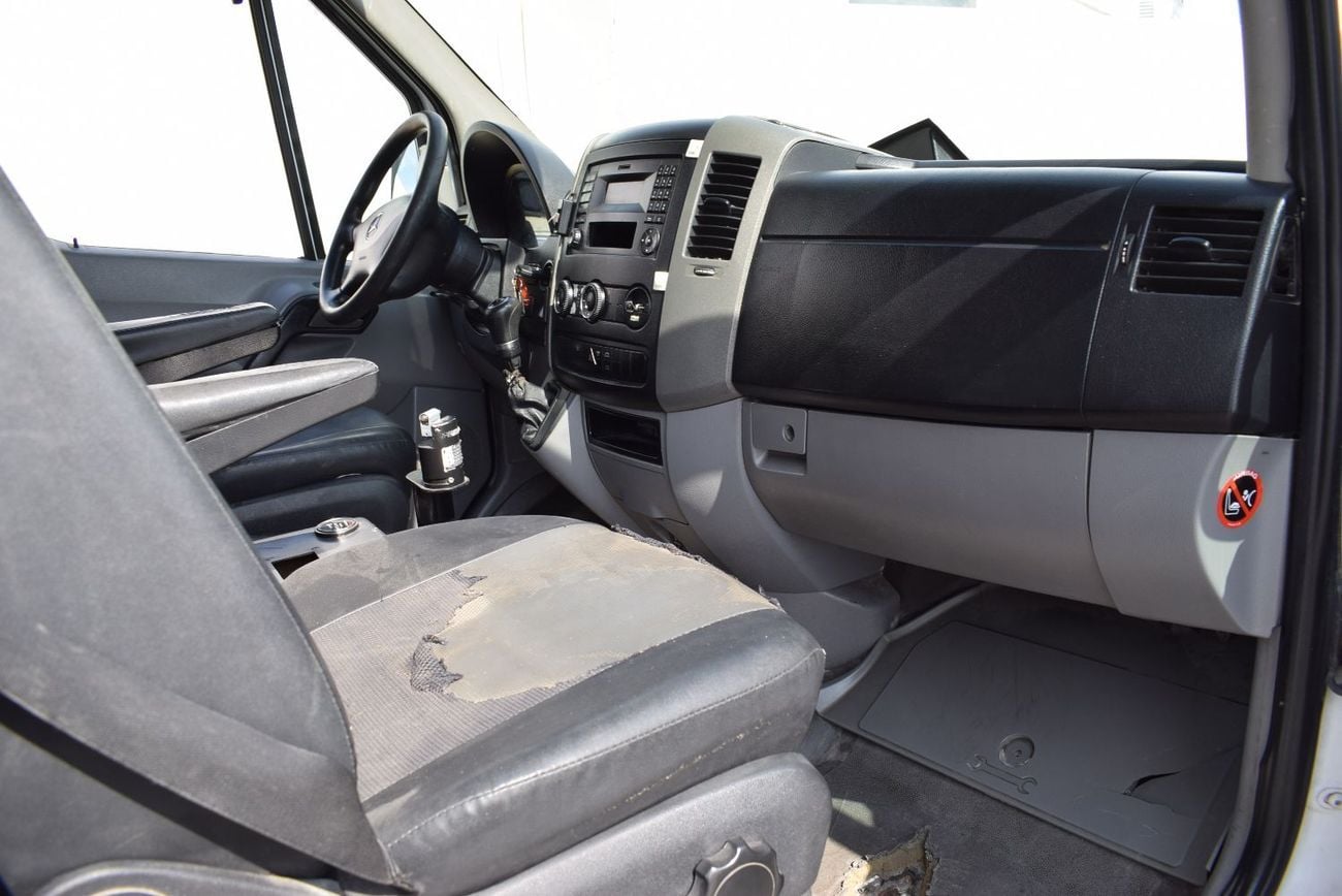 Mercedes Benz Sprinter STANDARD Mercedes Benz Sprinter Ambulance, Model:2015. Only done 22900 km