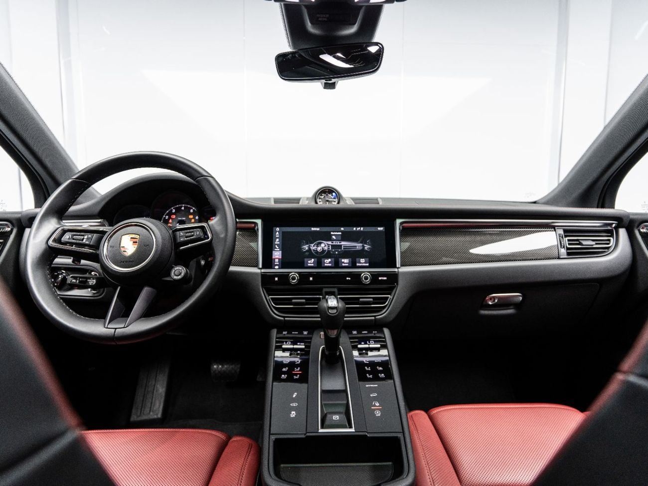 Porsche Macan S 3.0L (340 HP) 2024 Porsche Macan S, 2.9 V6, 4WD, 375bhp, 7 Speed Dual-Clutch Automatic