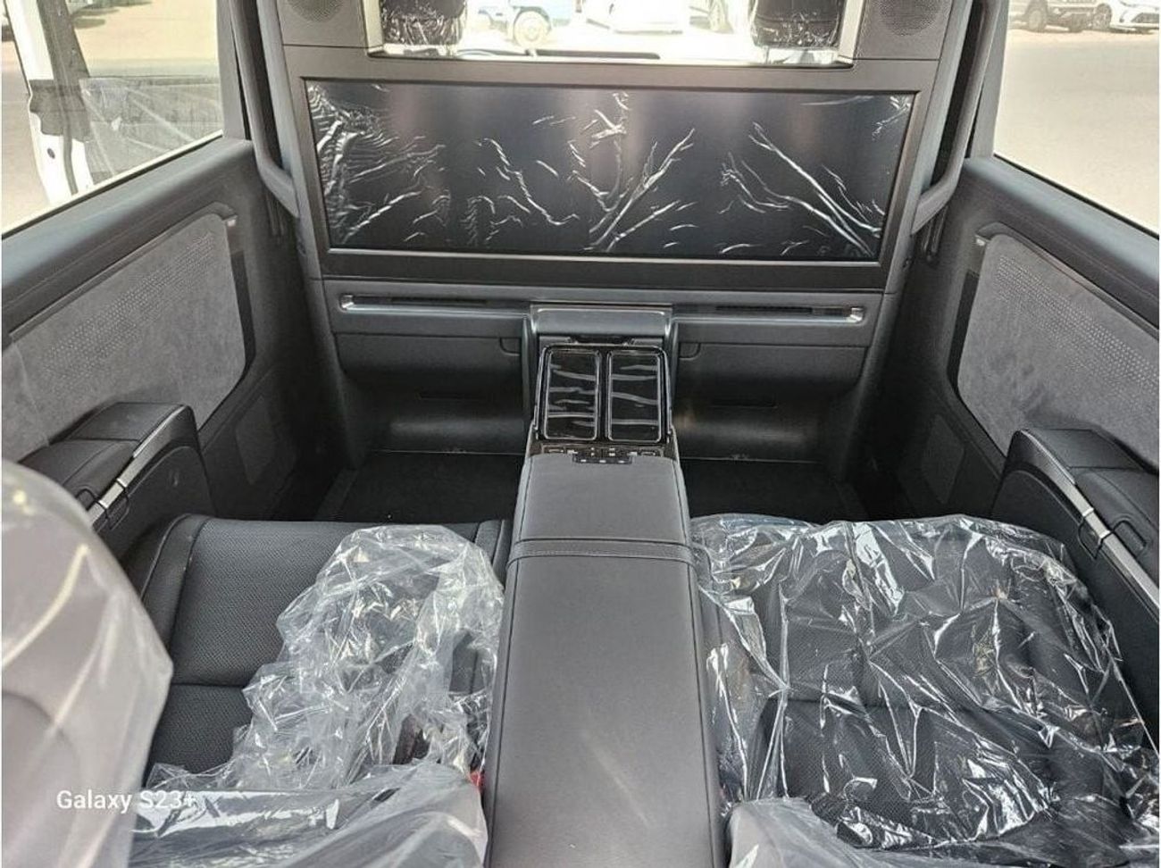 Lexus LM 350h LEXUS LM350H VIP 2024 2.5L AWD