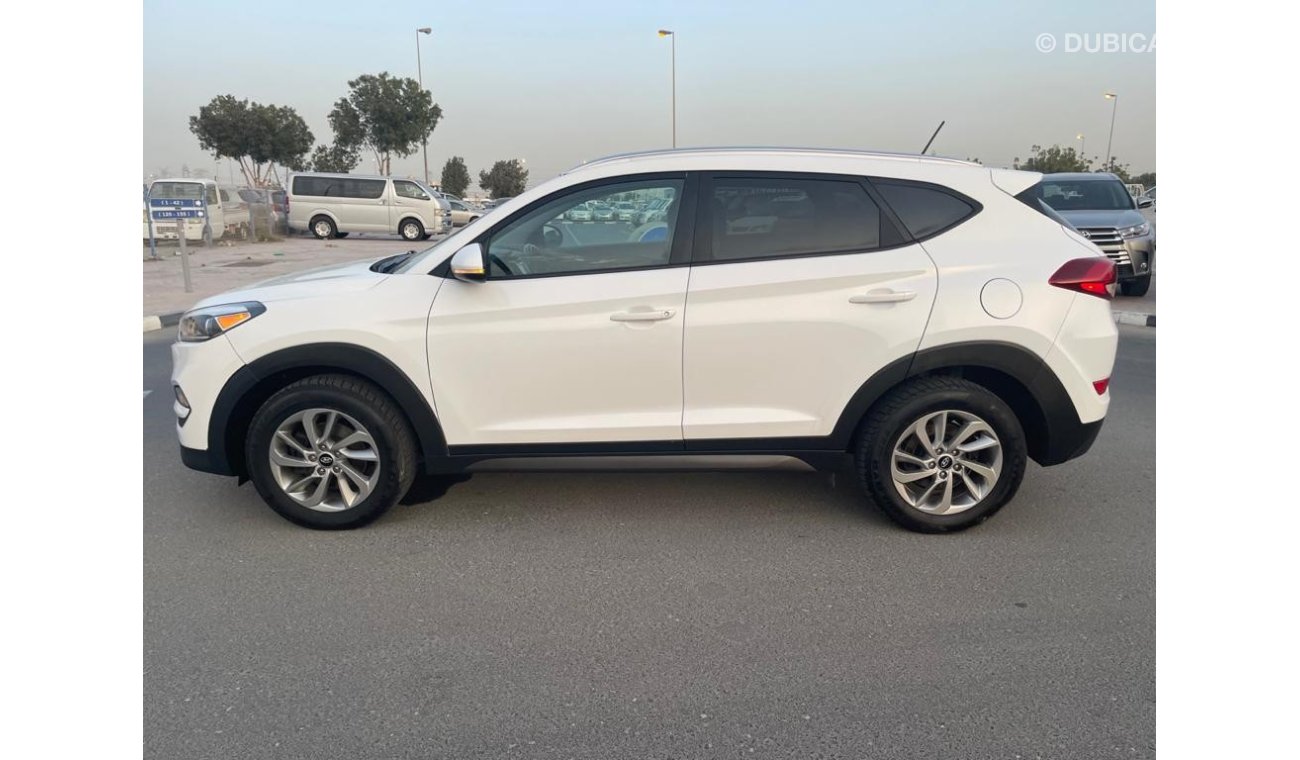 Hyundai Tucson 4WD AND ECO 2.0L V4 2016 AMERICAN SPECIFICATION