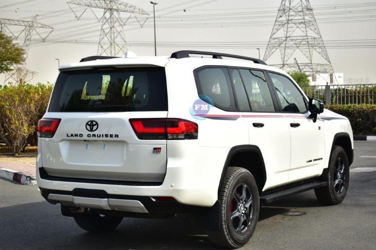 تويوتا لاند كروزر 300 GR Sport V6 4.0L Petrol Automatic