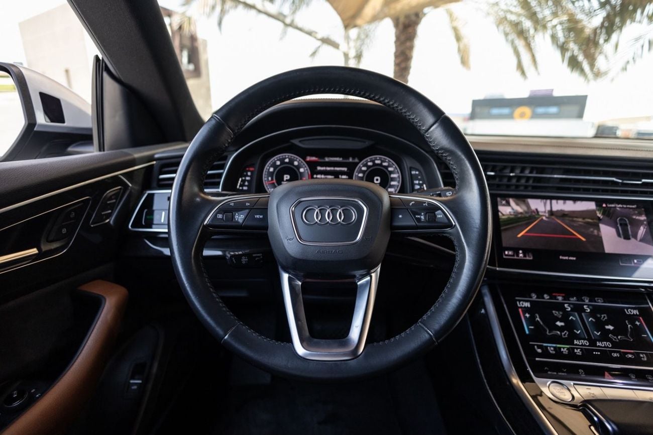 Audi Q8 55 TFSI quattro S-Line 3.0L (340 HP) Audi Q8 55TFSI Quattro S-Line 2019 GCC | Warranty