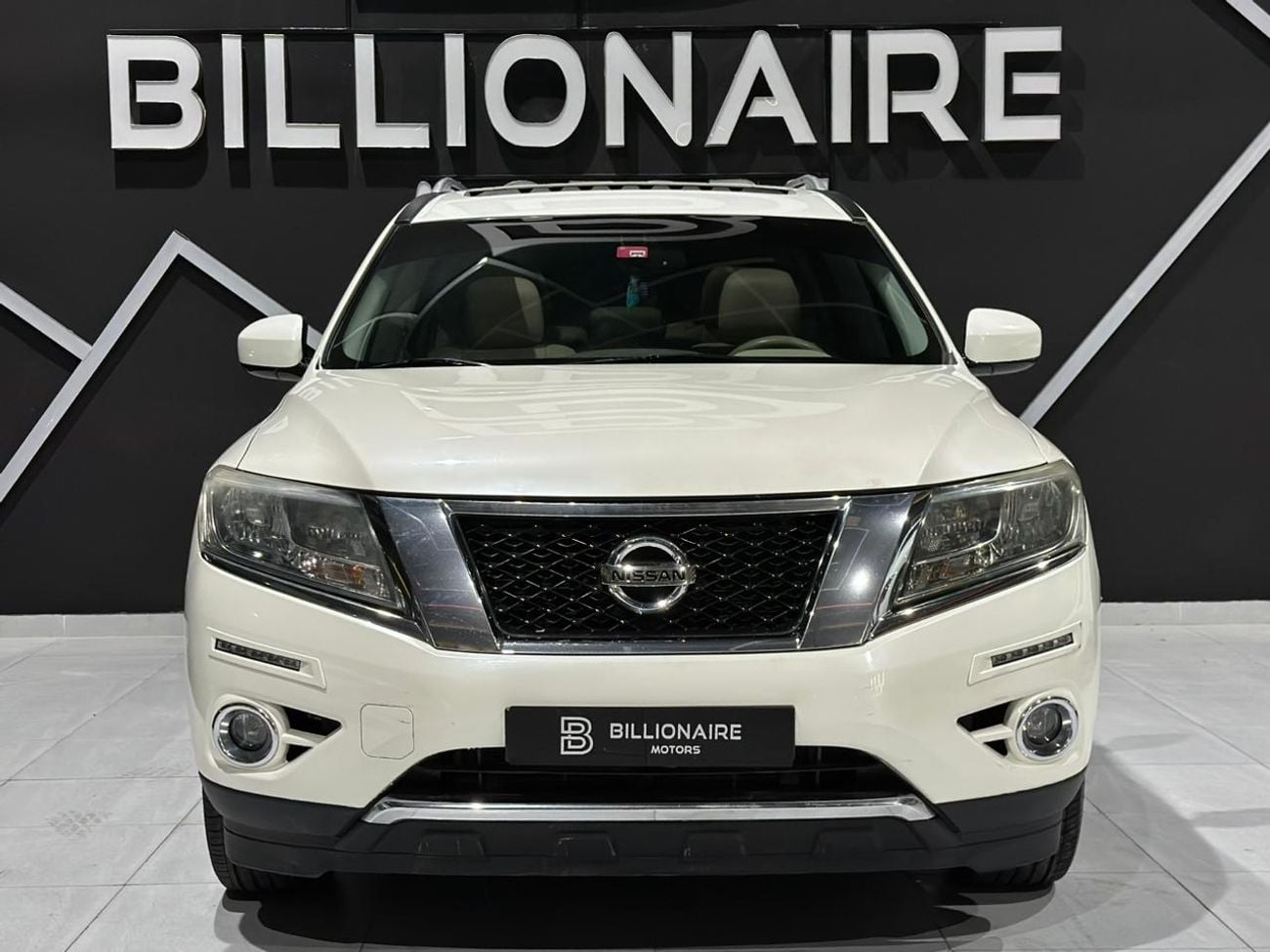 Nissan Pathfinder SV 3.5L (260 HP) 4WD NISSAN PATHFINDER | GCC | 2015 | FULL OPTIONS 7SEATERS WITH PANORAMIC ROOF