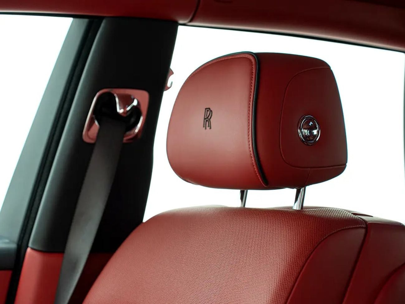 رولز رويس فانتوم GCC Spec | Bespoke Red Interior I SWB