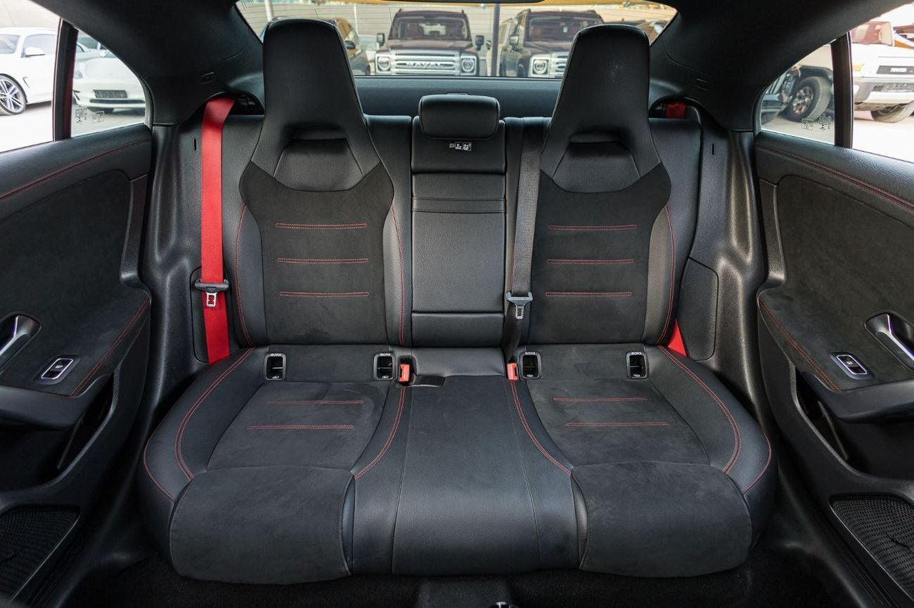 Mercedes-Benz CLA 250 Premium + 2.0L