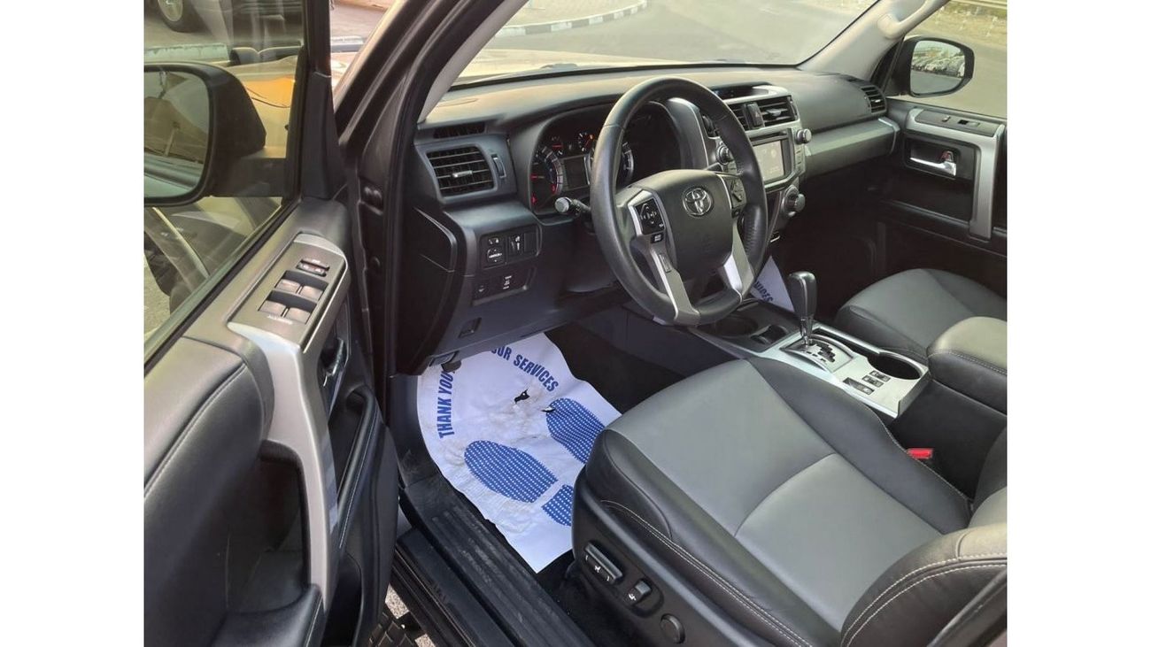 Toyota 4Runner “Offer”2018 Toyota 4Runner SR5 Premium -7 Seater - 4L V6 - UAE PASS