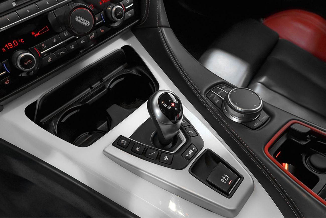 بي أم دبليو M6 Std 4.4L