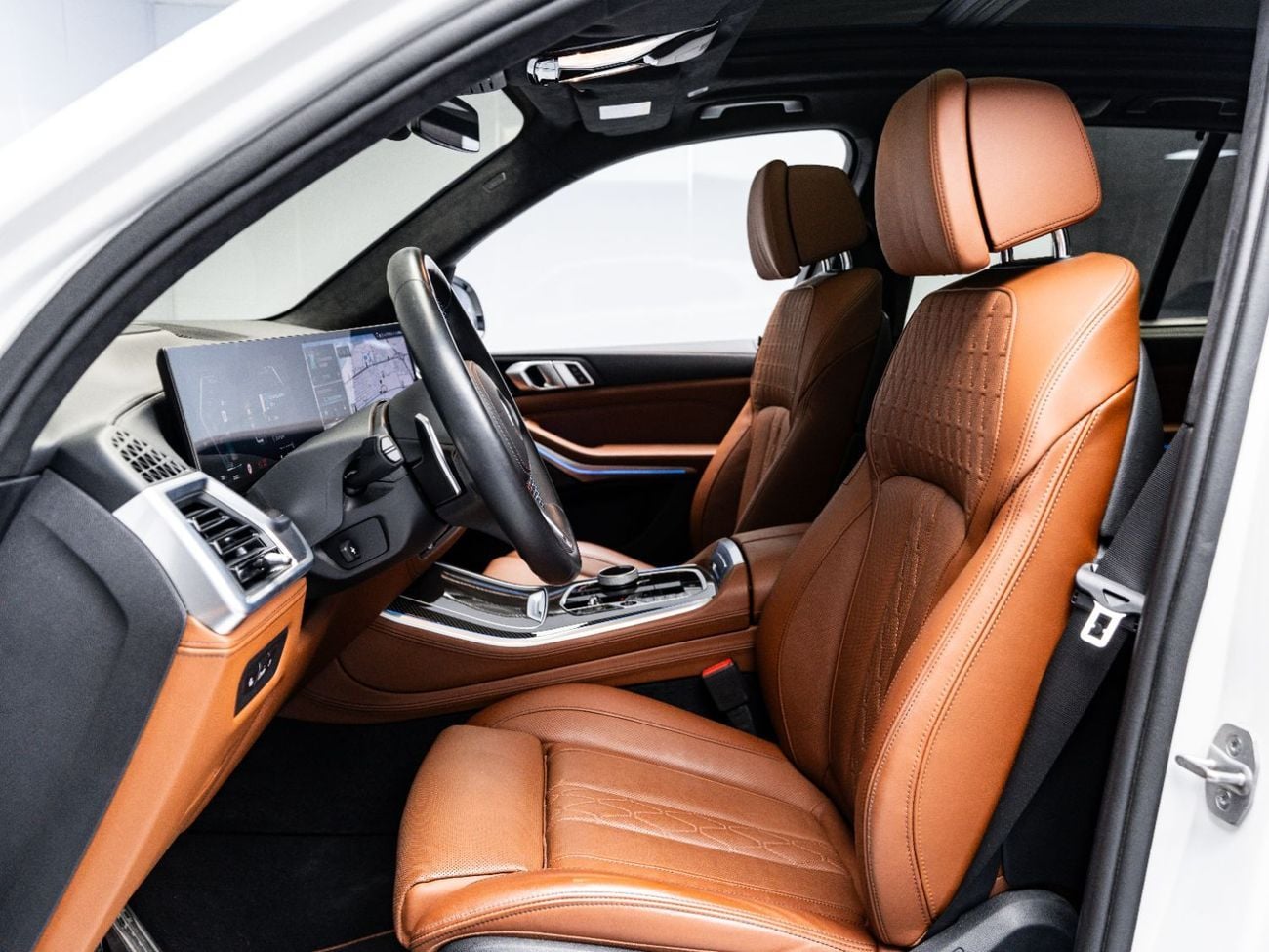 بي أم دبليو X5 2024 BMW X5 M60i xDrive, 4.4 TC V8, 4WD, 530bhp, 8 Speed Auto