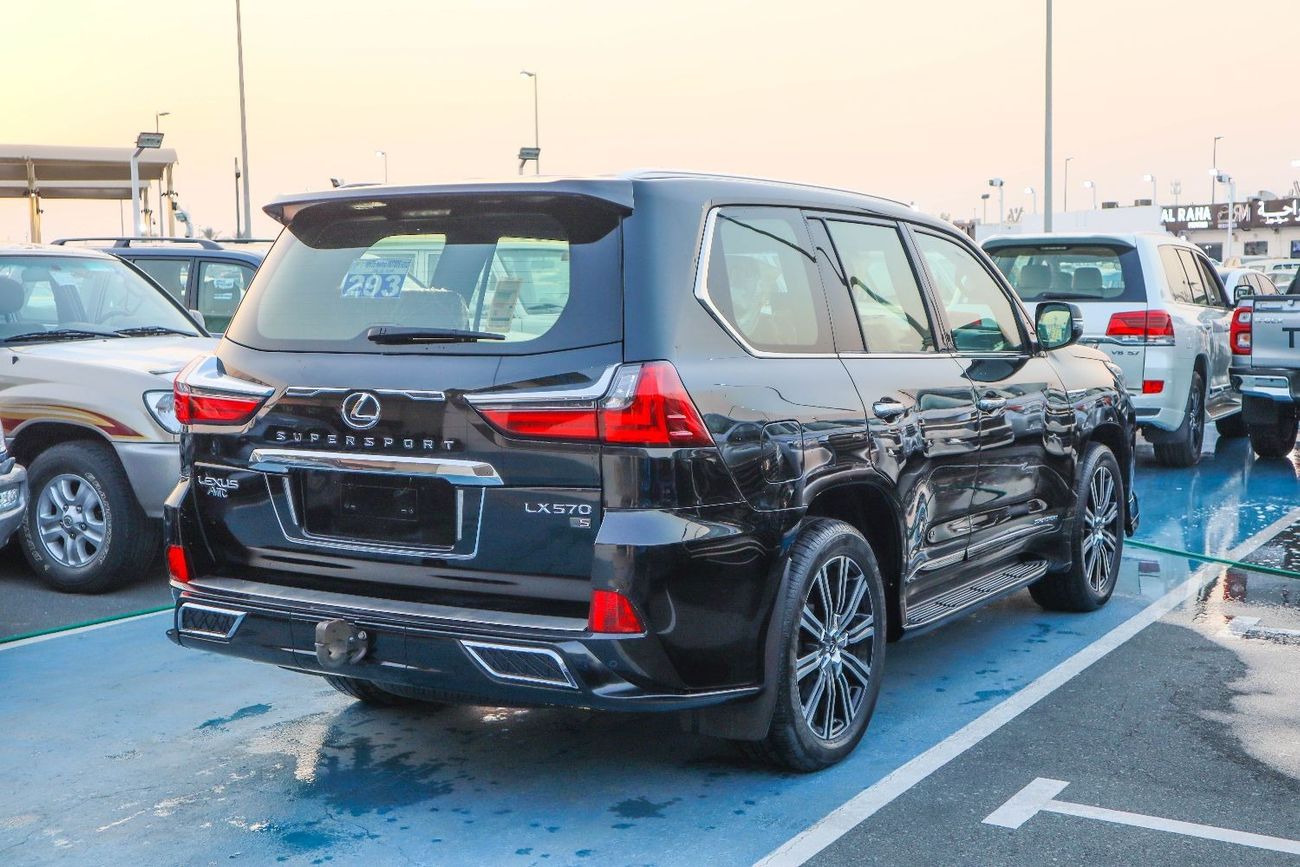 Lexus LX 570 Signature