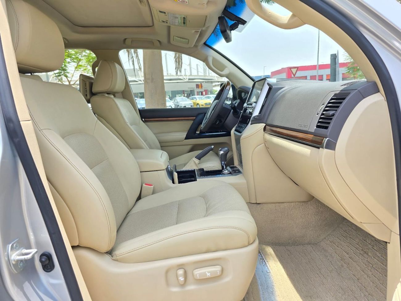 تويوتا لاند كروزر GXR 4.6L