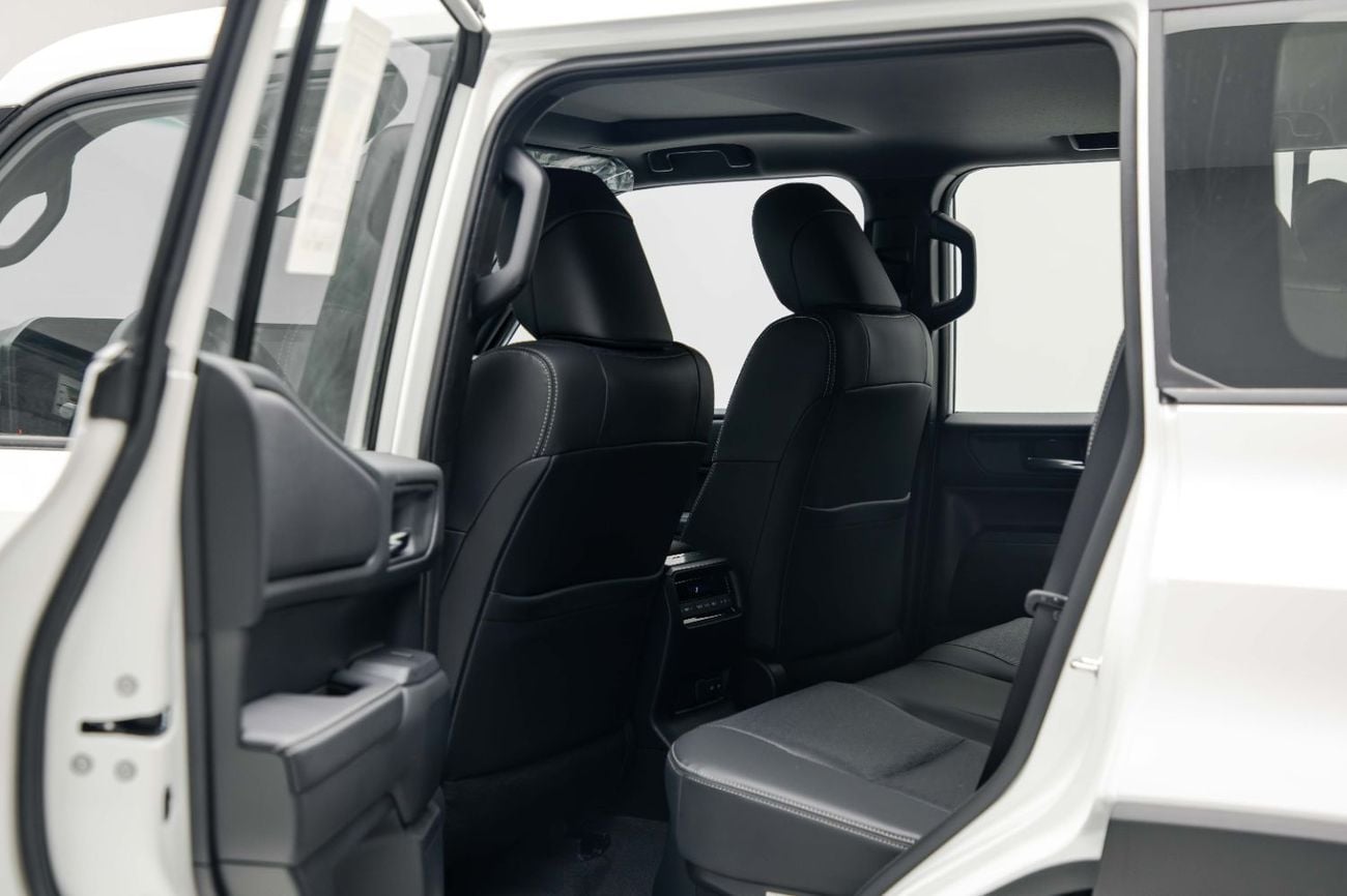 تويوتا برادو 2.4L - Platinum White Inside Black | Export Only