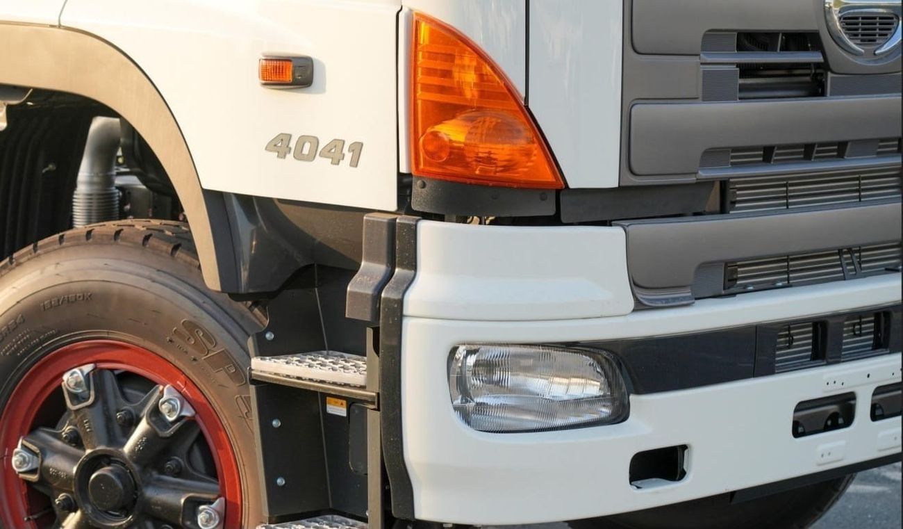 هينو 700 هينو 700 700ZS 4041 12.9L 39.5T CHASSIS CAB 6X4 M/T DIESEL