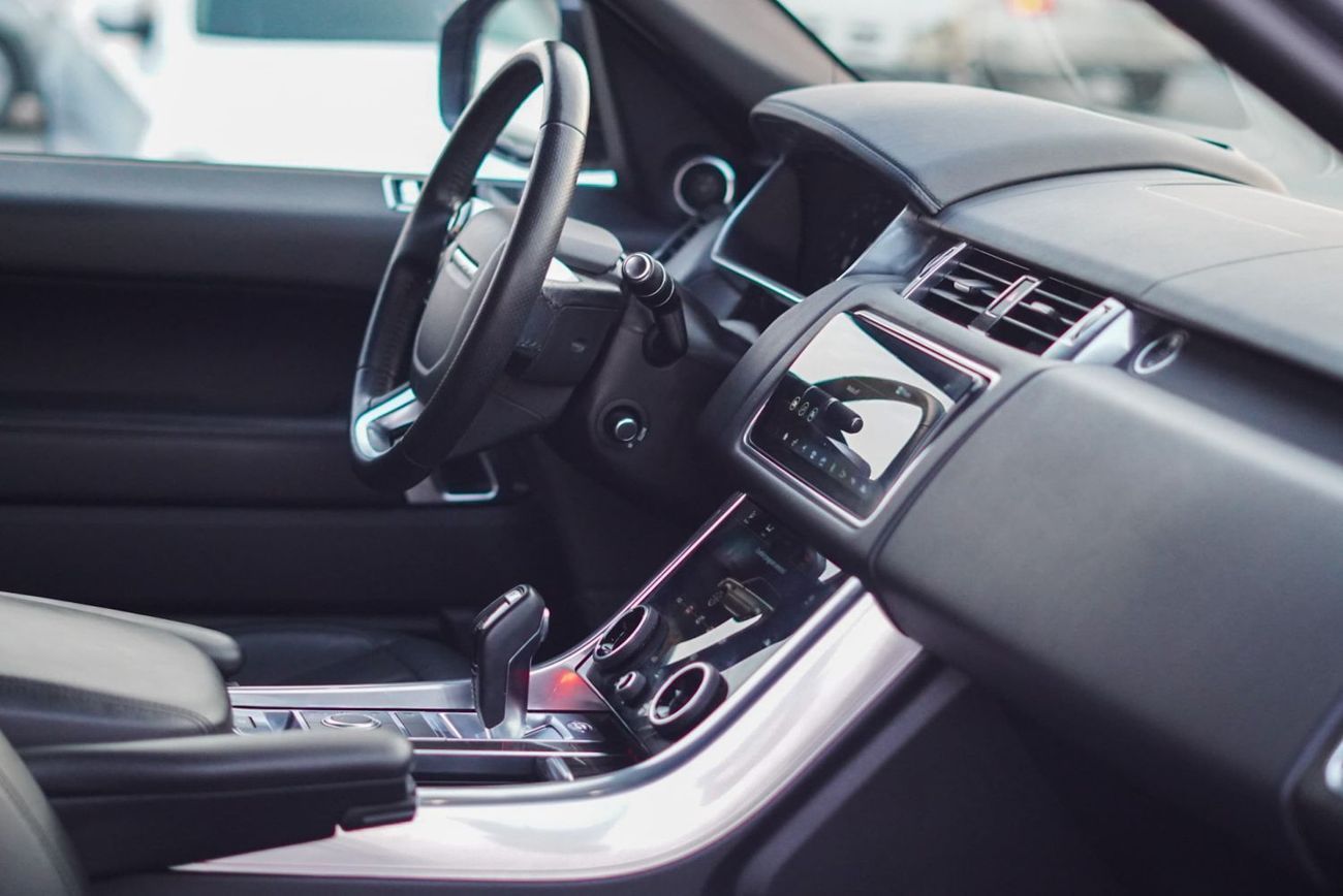 لاند روفر رينج روفر سبورت HSE 3.0L (340 HP)