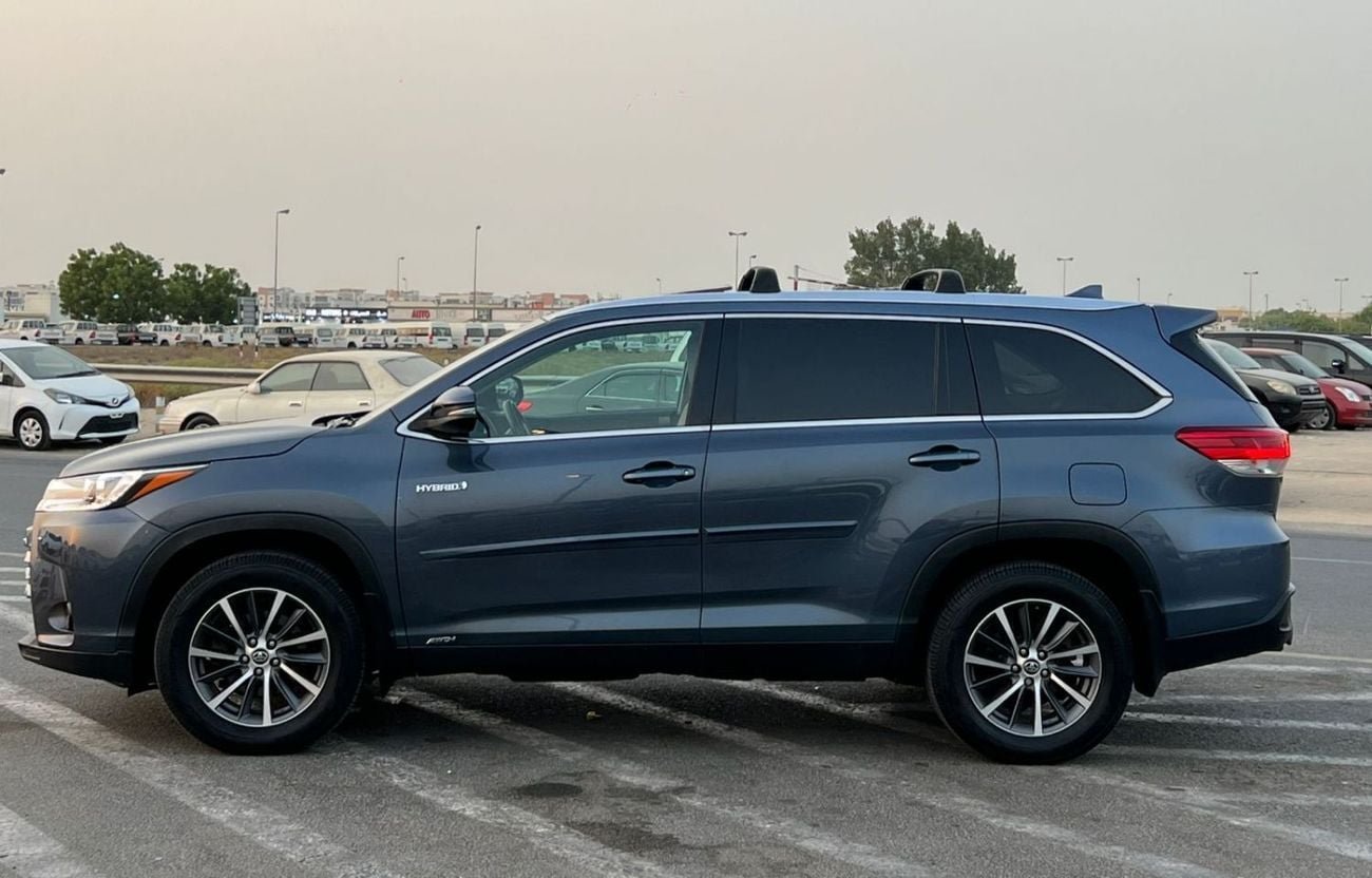 تويوتا هايلاندر 2019 Toyota Highlander Hybrid XLE Full Option -3.5L V6-AWD 4x4 - Sunroof-Leather seat-Rear Camera -