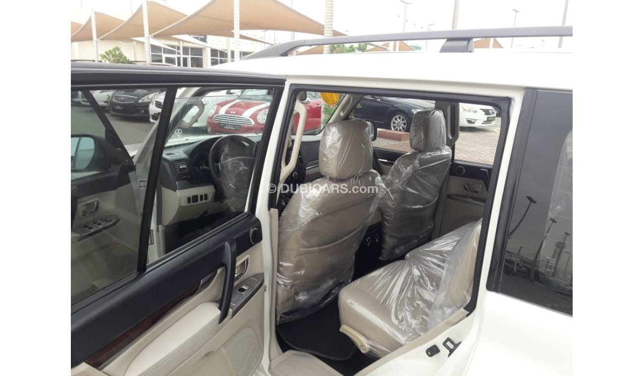 ميتسوبيشي باجيرو باجيور  ٢٠١٢ رقم١ خليجي  ممتازه جدان