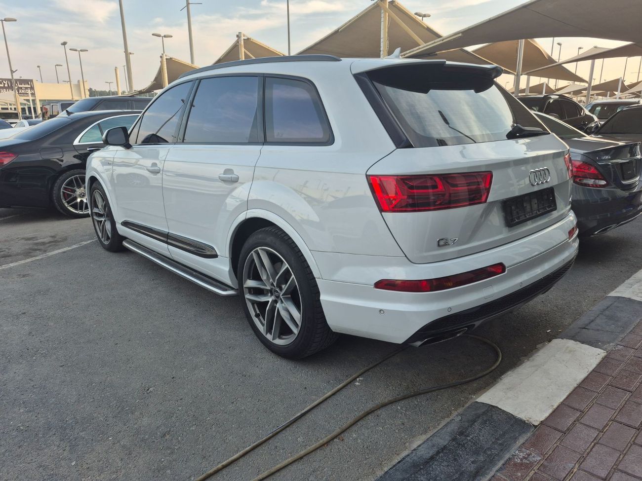 Audi Q7 45 TFSI quattro S-Line 3.0L