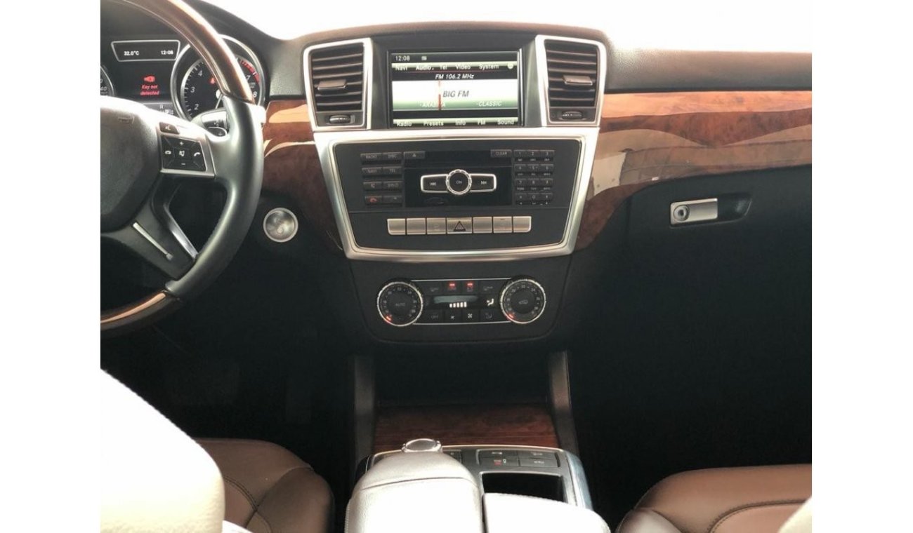 Mercedes-Benz ML 350 FULLY LOADED 2014 GCC SINGLE OWNER IN MINT CONDITION