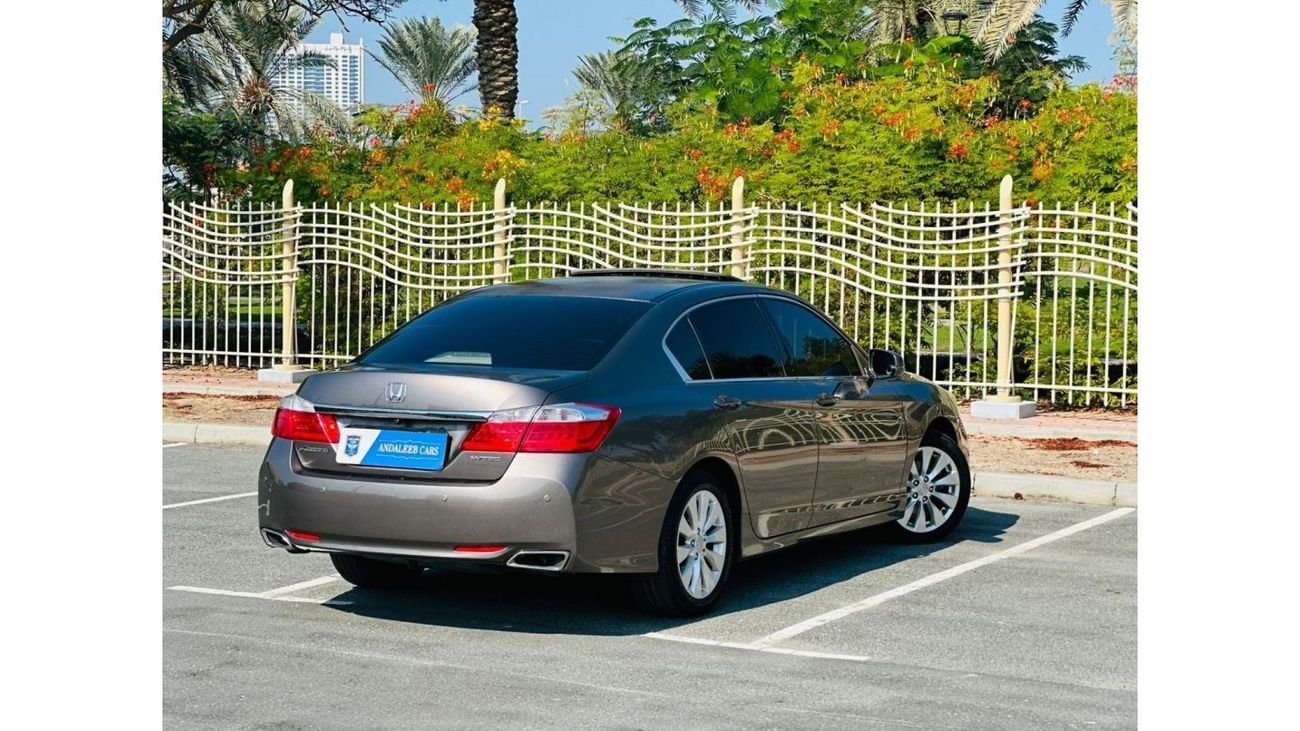 Honda Accord EX AGENCY MAINTAINED || HONDA ACCORD 2.4 V4 FWD || ORIGNAL PAINT || FULL OPTION || 0%DP || GCC