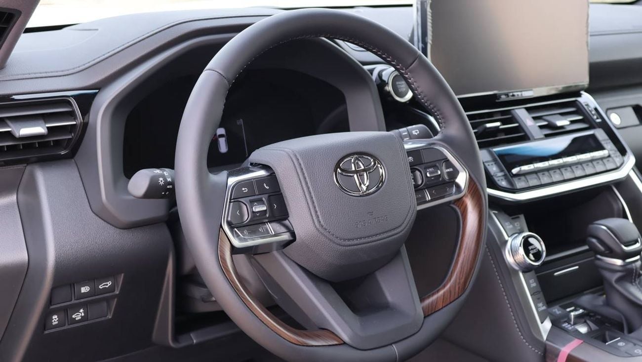 تويوتا لاند كروزر VX 4.0L PTR A/T // 2025 // HIGH OPTION WITH 360 CAMERA , HEATER&COOLING SEATS // SPECIAL OFFER // BY