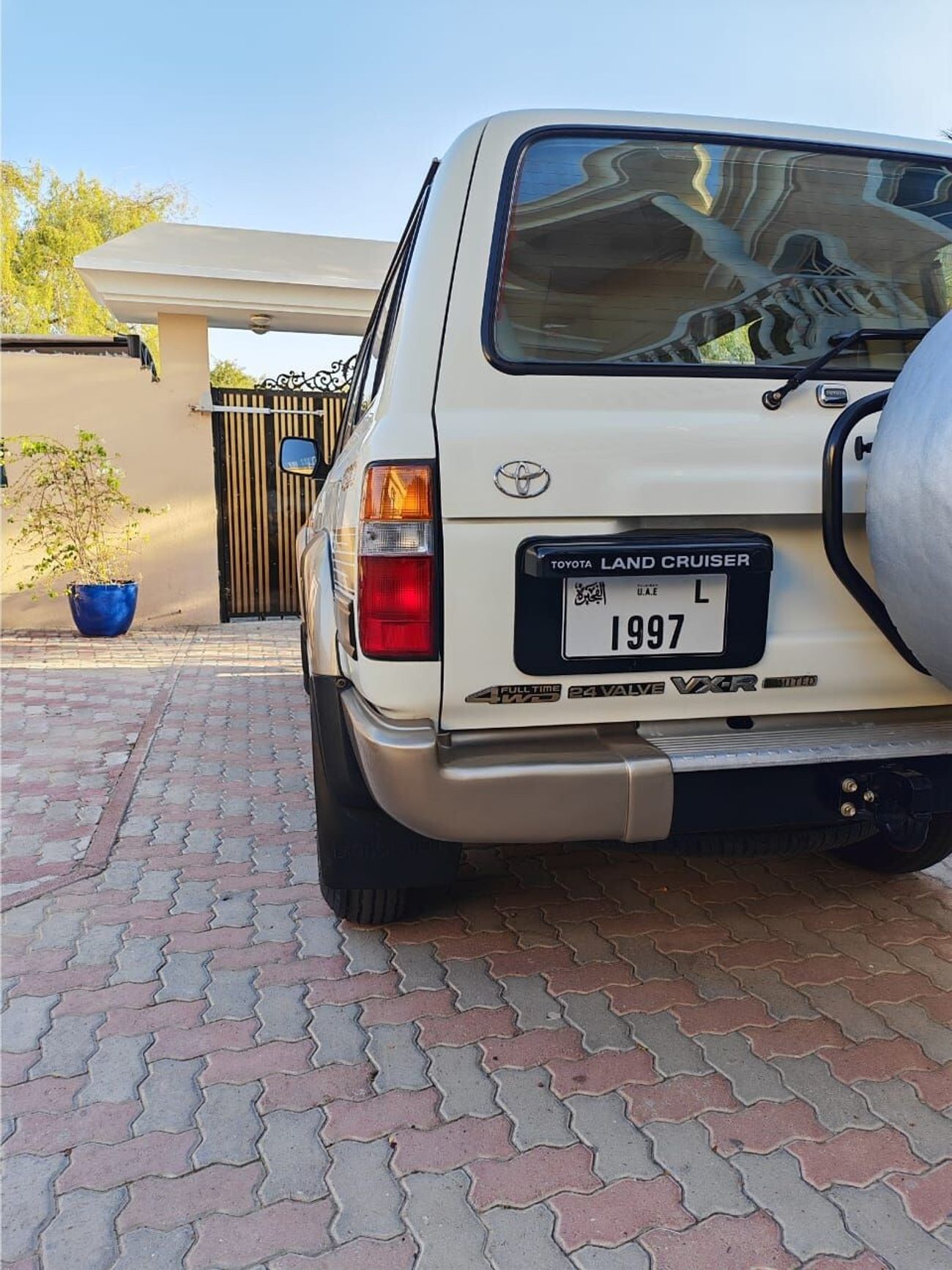 Toyota Land Cruiser vxr full option 1997 call 0507654455