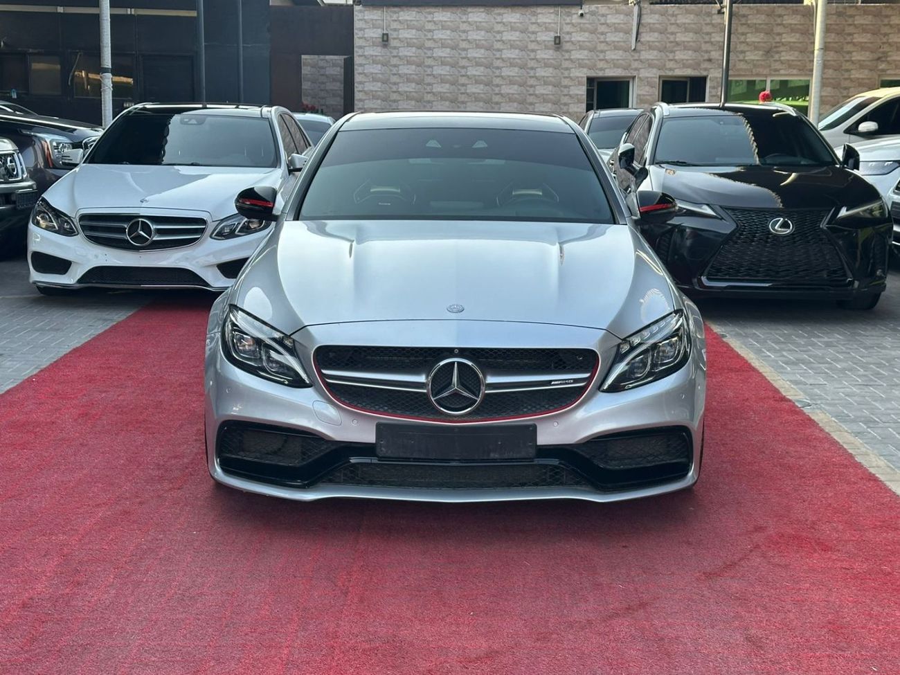 Mercedes-Benz C 63S AMG Std 4.0L (5 Seater)