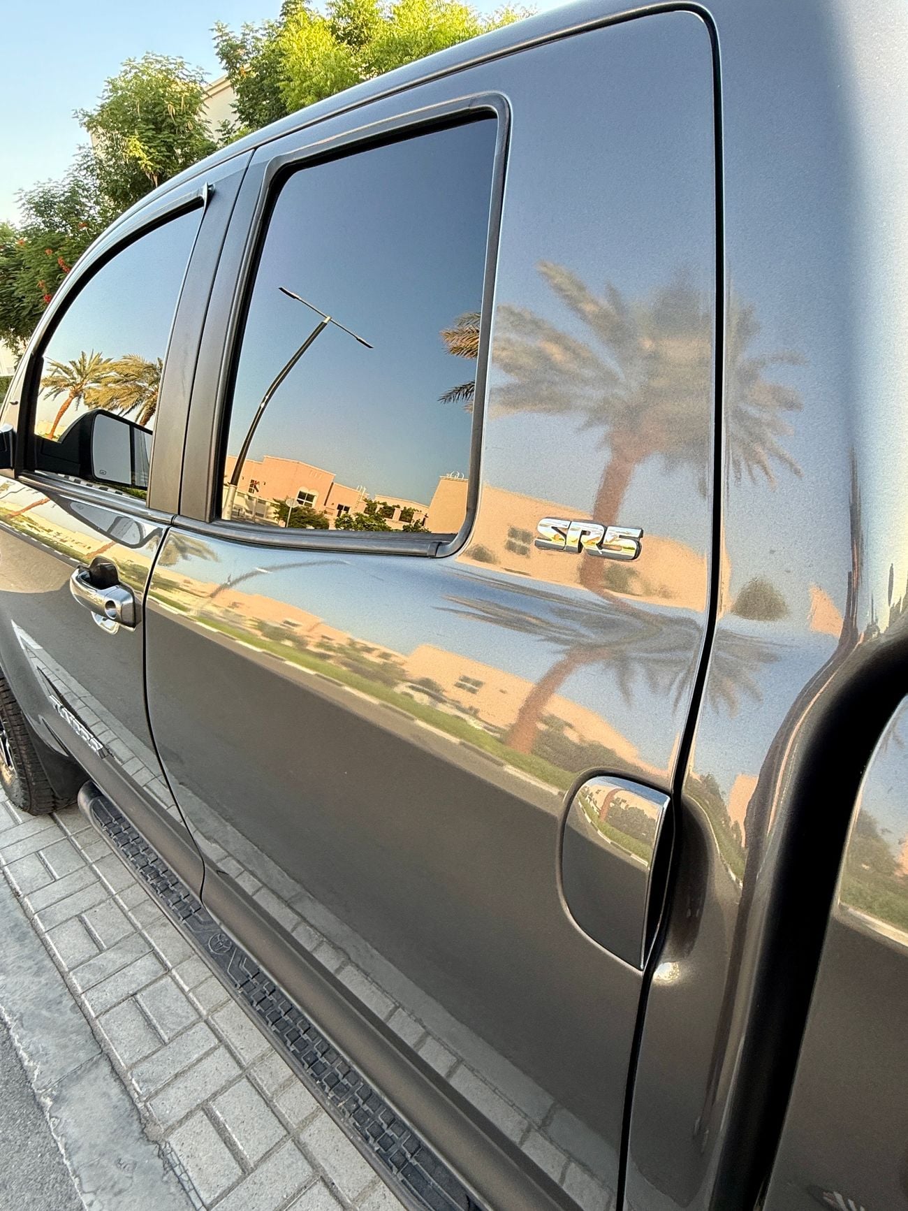 Toyota Tundra 5.7L SR5