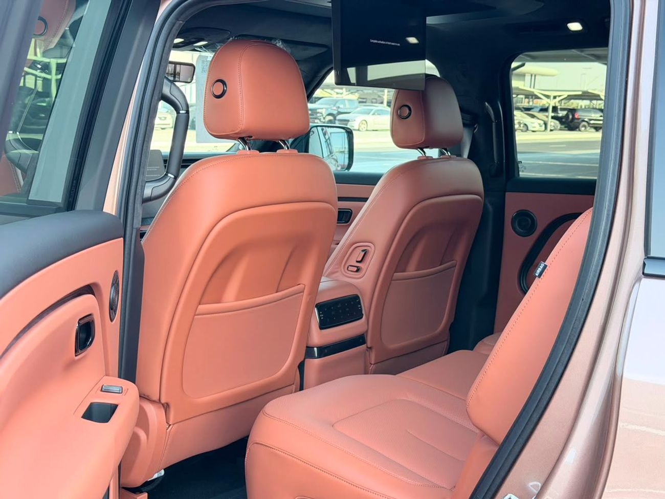 روكس أداماس 1.5L Turbocharged AWD Luxury VIP | 6-Seats | 2026 | COUCH