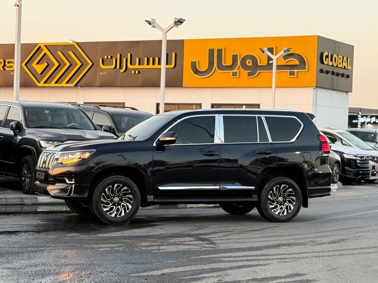 Toyota Prado Std 2.7L (271 HP)