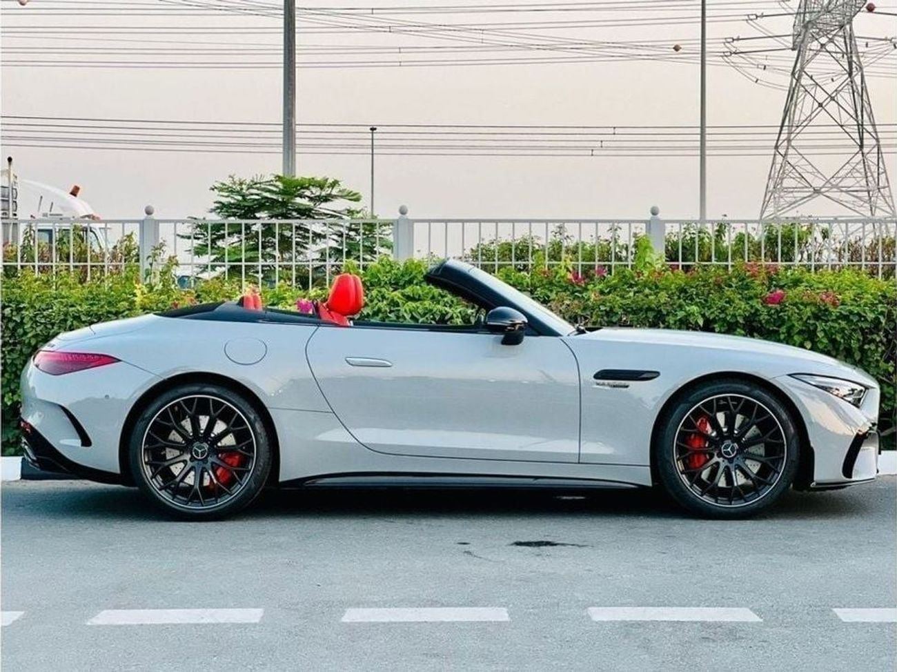 Mercedes-Benz SL 55 AMG MERCEDES | SL 55 AMG | TWIN TURBO PREMIUM | V8 4L | GCC SPECS | YEAR 2024 | AND SERVICE CONTRACT