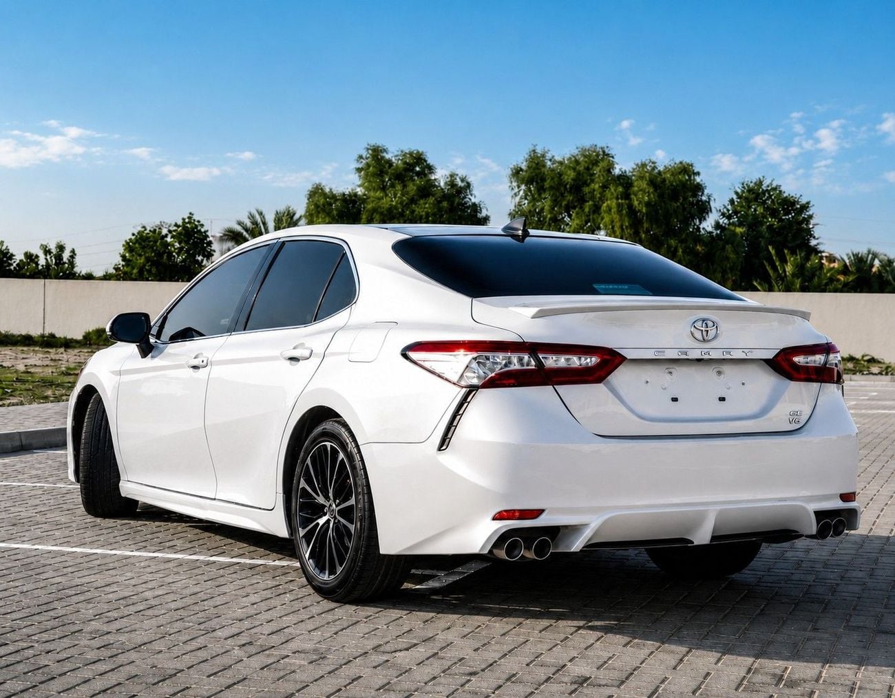 Toyota Camry SPORT — фото 5