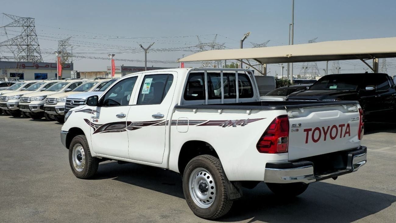 Toyota Hilux GL 2 2.4L 4WD TOYOTA HILUX DOUBLE CABIN 4WD  MT  2.4L DSL 2025
