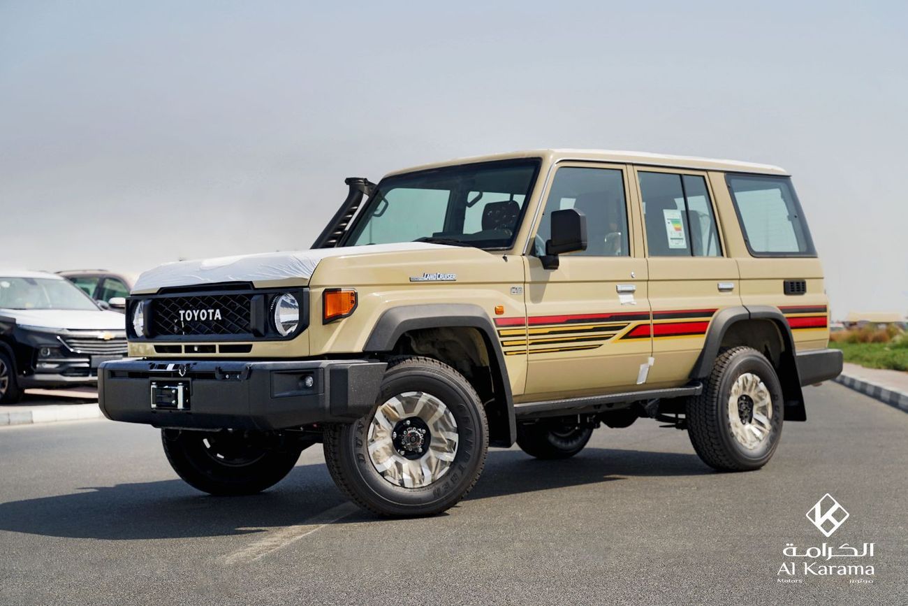 تويوتا لاند كروزر 70 تويوتا لاند كروزر ٧٦ | ٢.٨ لتر | دفع رباعي يدوي | إصدار الذكرى الأربعين | خليجي | كاميرا خلفية | مقا