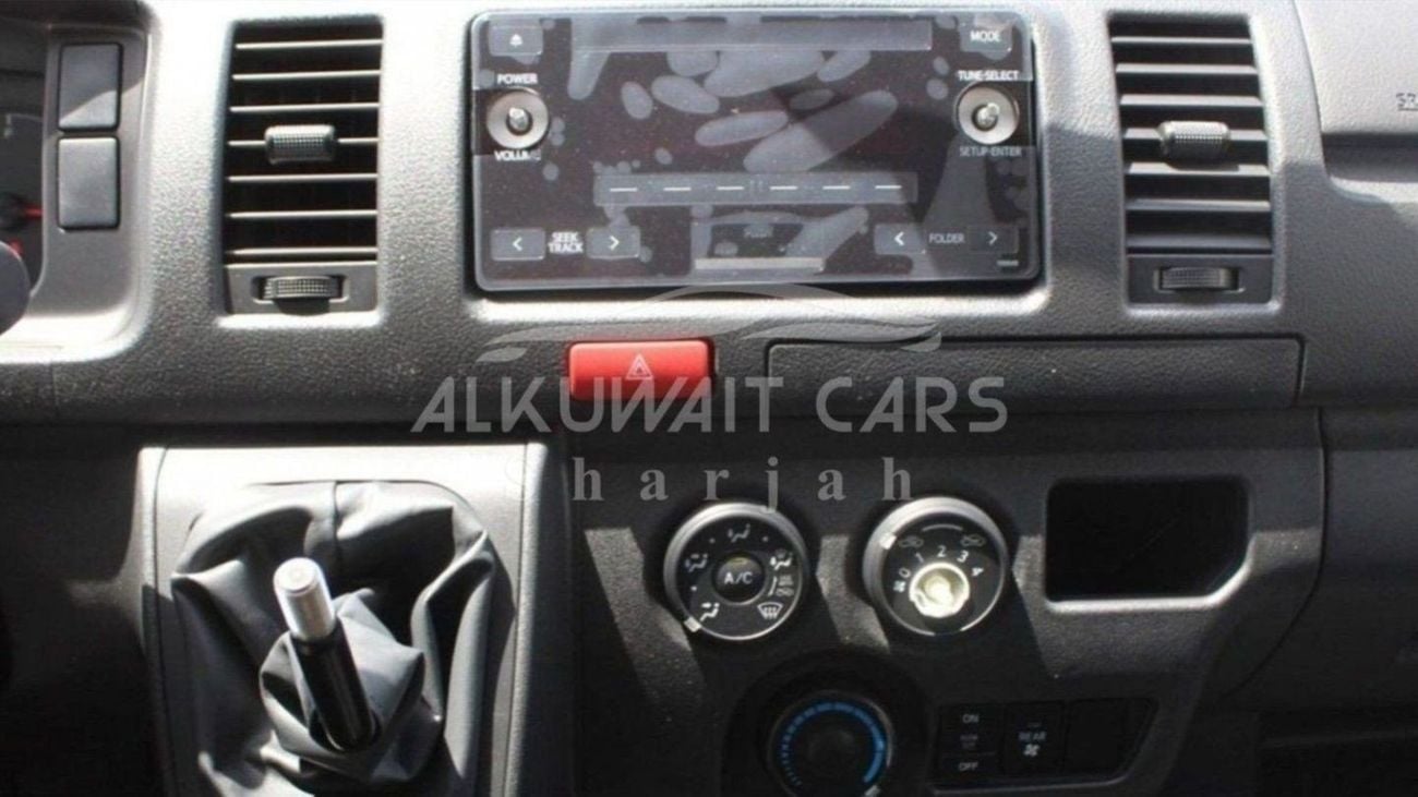 Toyota Hiace (NEW) Toyota Hiace 15seat 2.5L Diesel V4 MT 2023