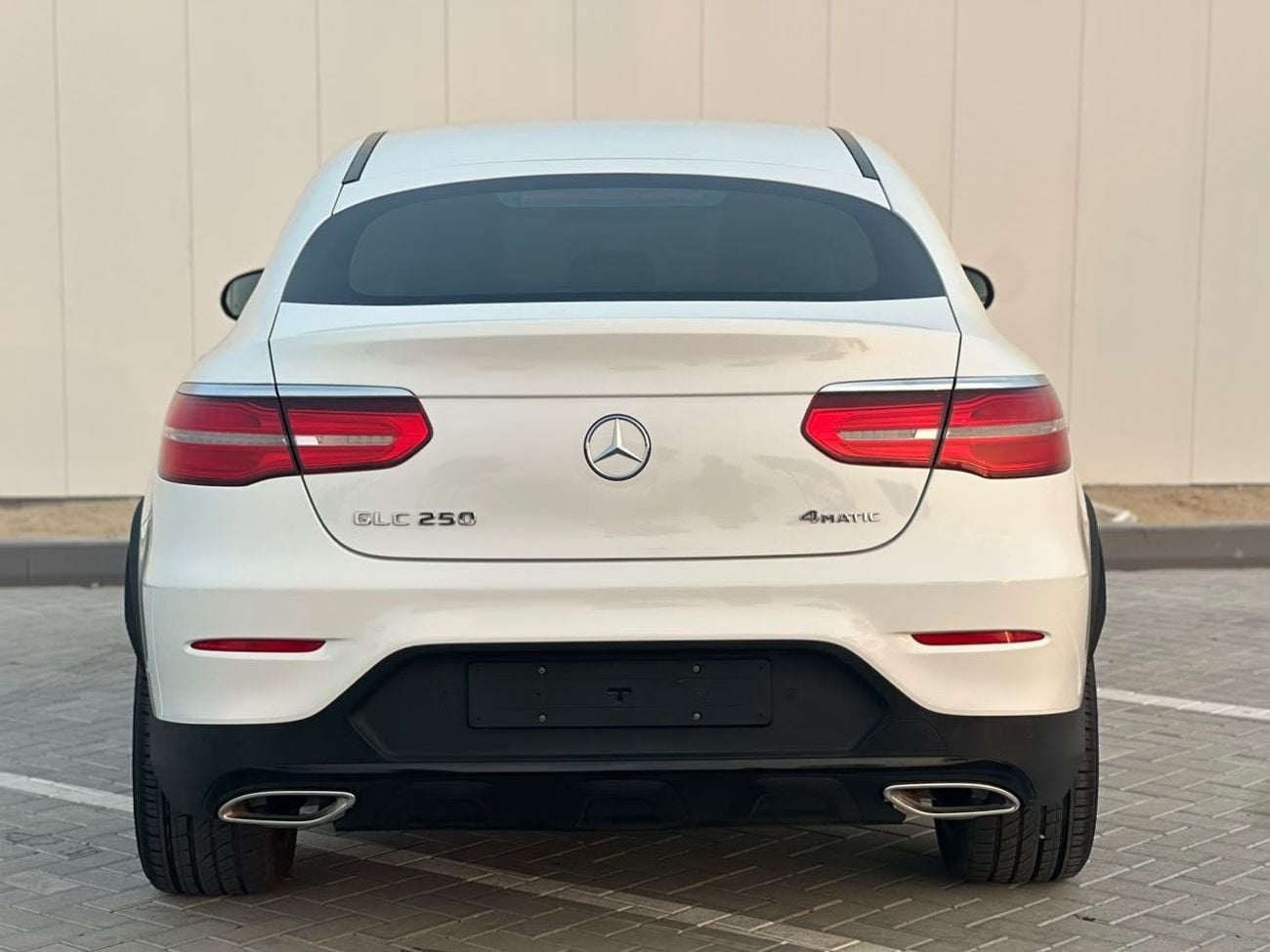 مرسيدس بنز GLC 200 بريميوم بلس