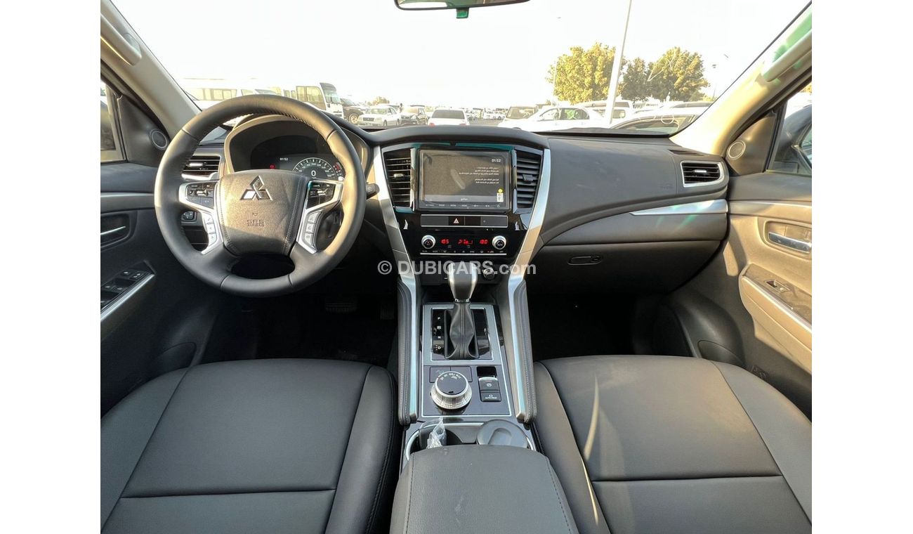 Mitsubishi Montero Montero Sport 2022 3.0L D49 | GCC specs 4x4 (Sunroof) | Body Kit | Exterior White