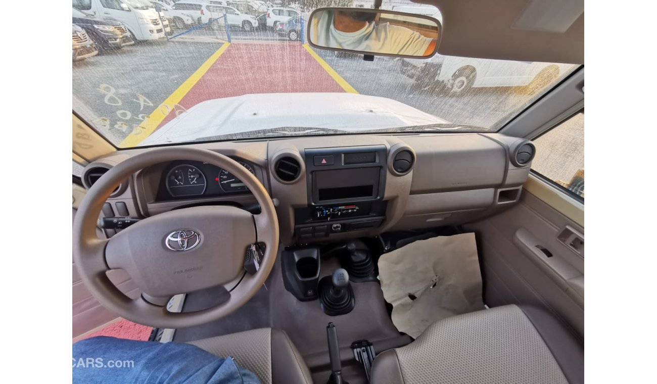 Toyota Land Cruiser Pick Up SINGLE CABIN 2021, V6, 4.0L, BEIGE COLOR