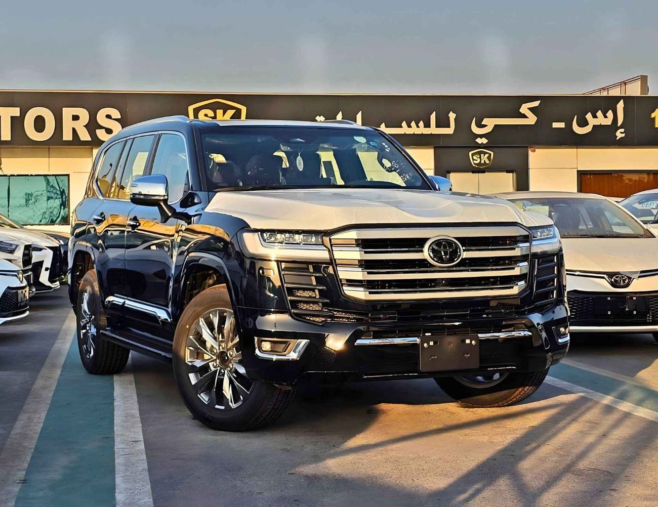 Toyota Land Cruiser VXR TWIN TURBO / 3.5L PETROL V6 4WD / 360* CAMERA / RADAR / DVD / HEADUP DISPLAY /JBL SPKRS / FULL O