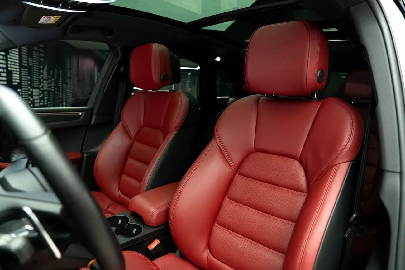 Porsche Macan T