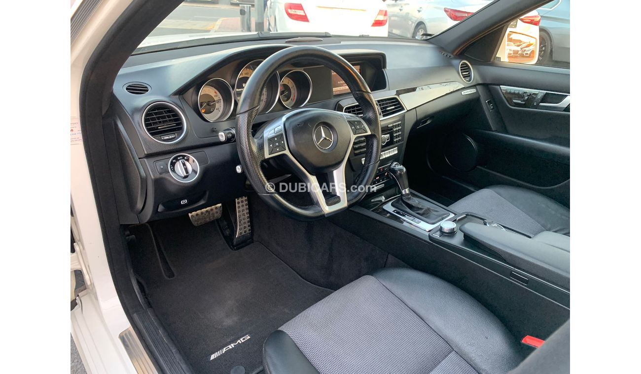 Mercedes-Benz C 200 Mercedes C200_Gcc_2013_Excellent_Condition _Full option