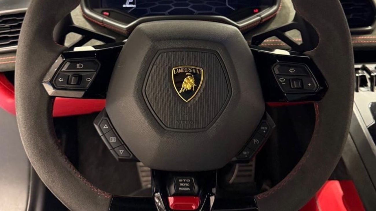 Lamborghini Huracan EVO Coupe