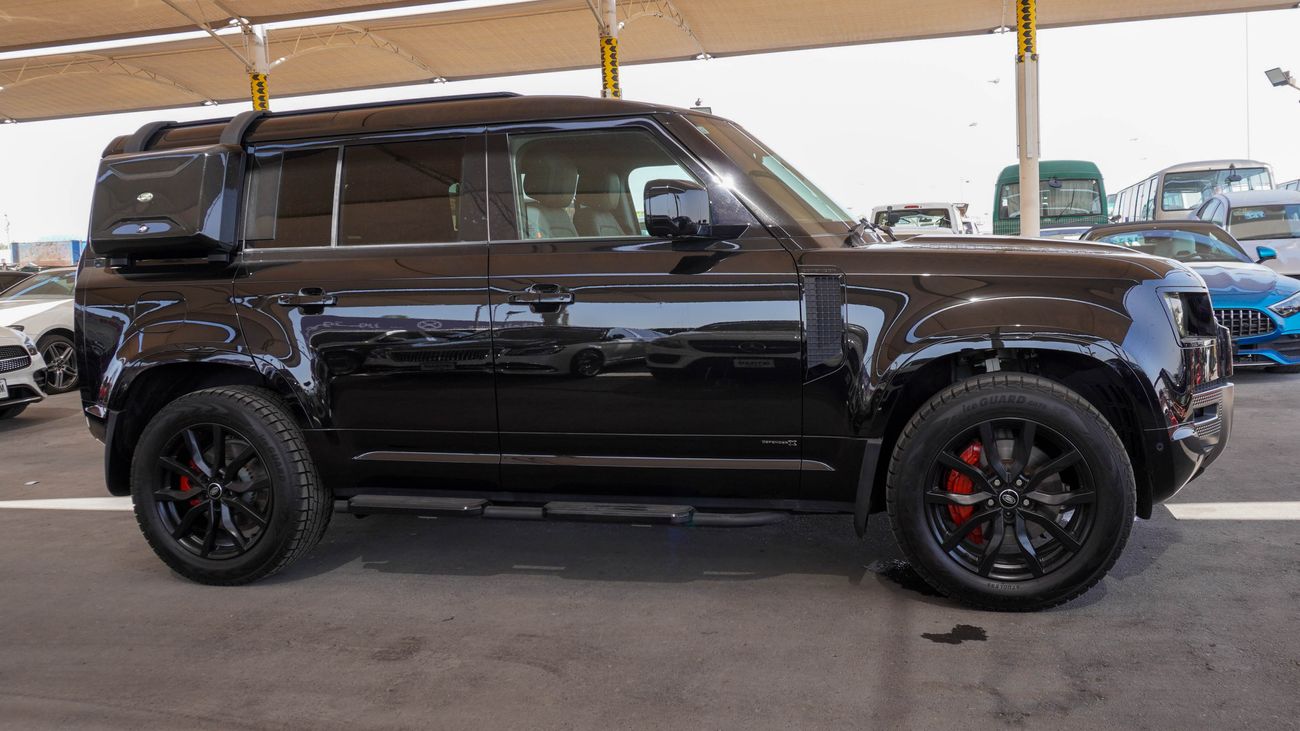 Land Rover Defender 3.0 L V6 d  RHD