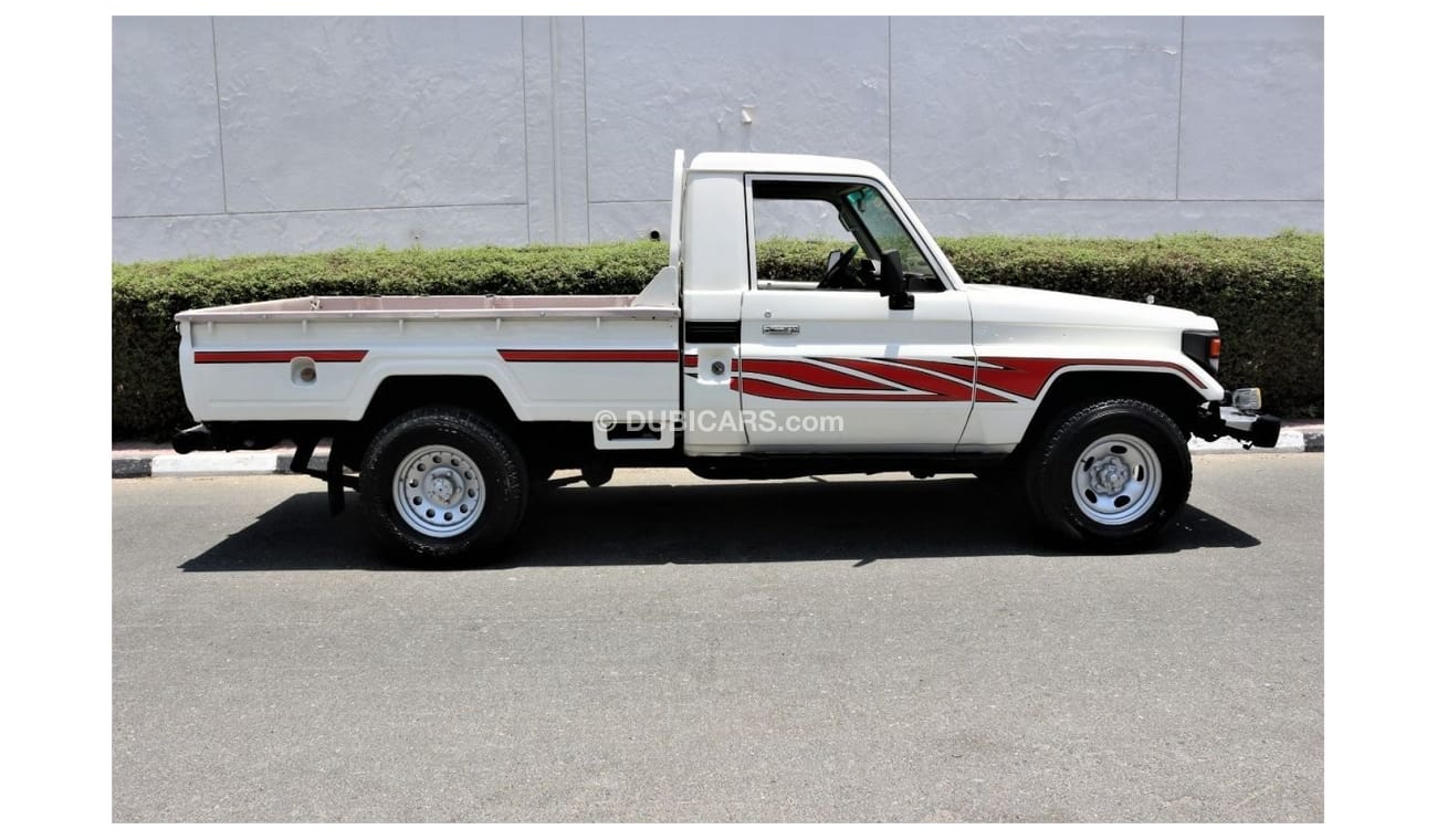 تويوتا لاند كروزر بيك آب تويوتا كروزر بيك اب 2006 خليجي بترول 4500 سي سي