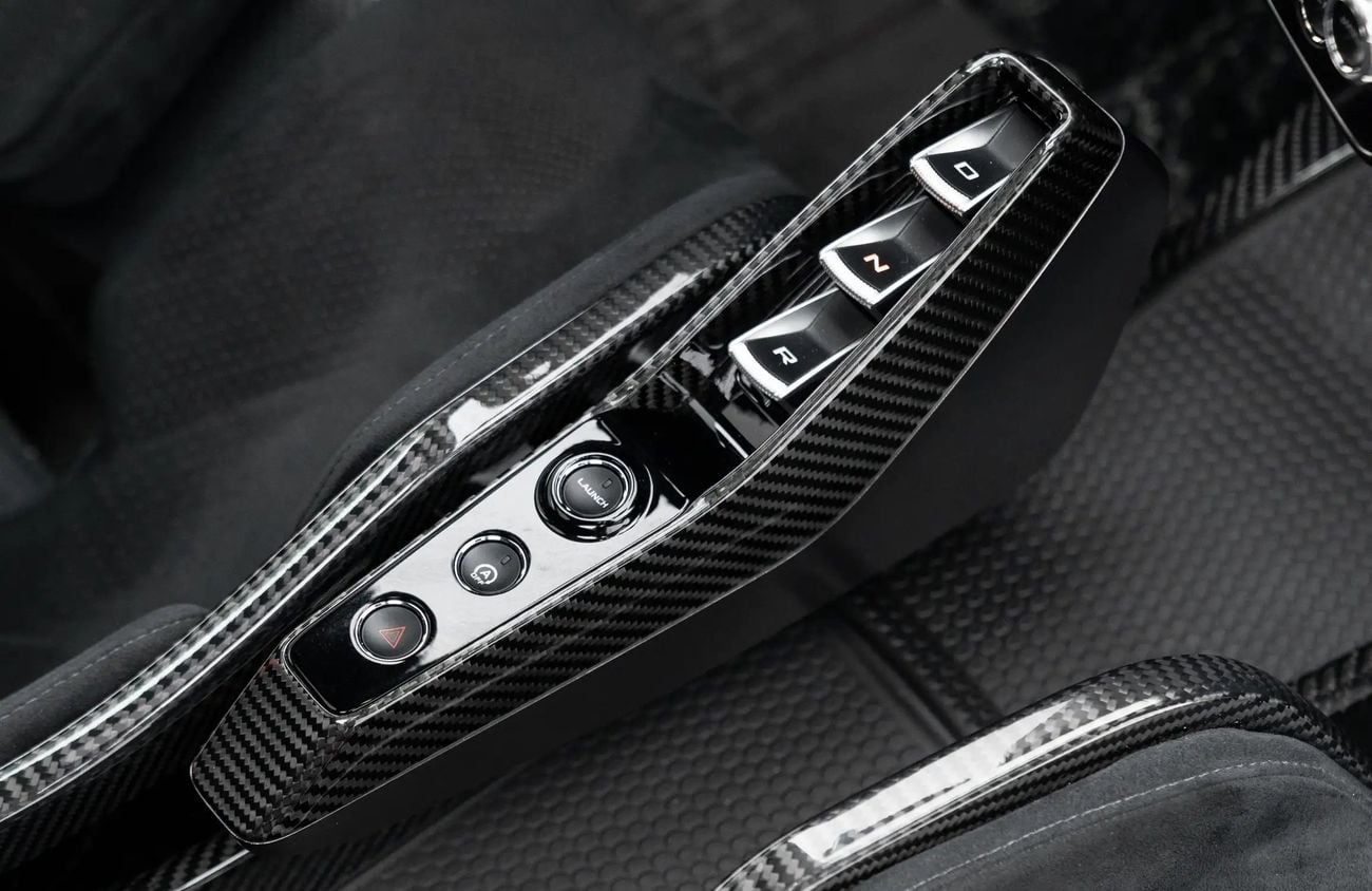 مكلارين سينا 4.0L V8 Twin-Turbocharged Engine