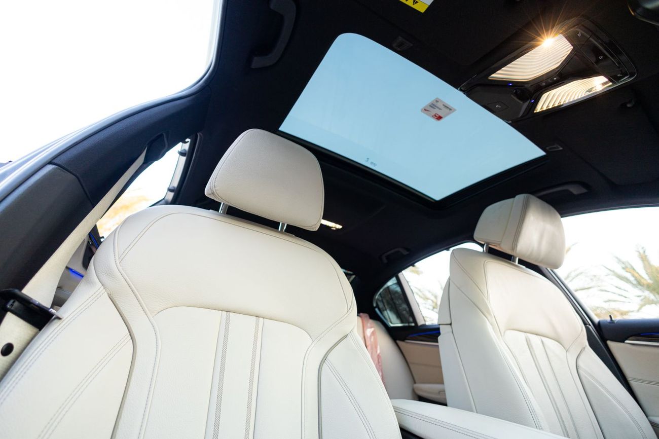 BMW 530i Luxury 2.0L